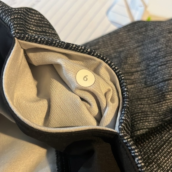 Lululemon Athletic Leggings - Picture 3 of 8